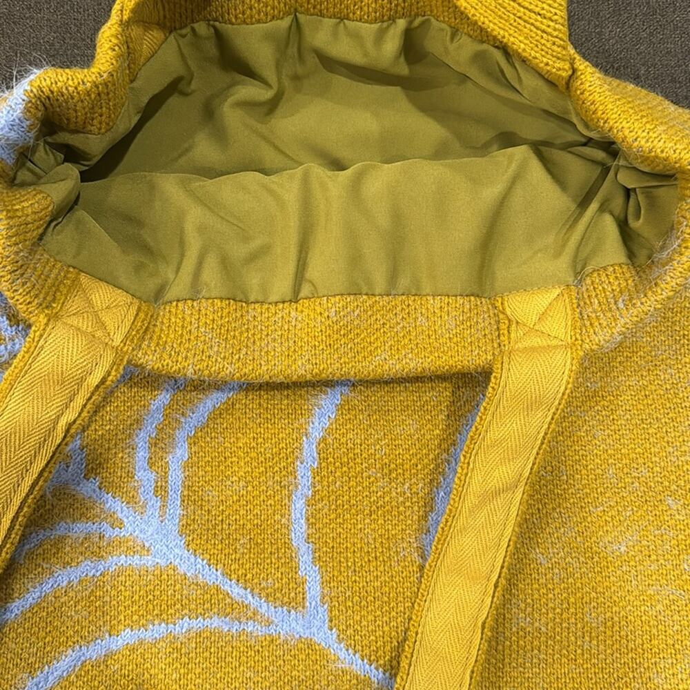 Urban Outfitters SpiderWeb Knit Ellie Icon Tote Bag - Picture 5 of 5